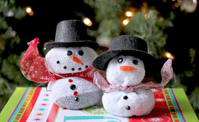 DIY: How to Make an Adorable Snowman with a Sock 