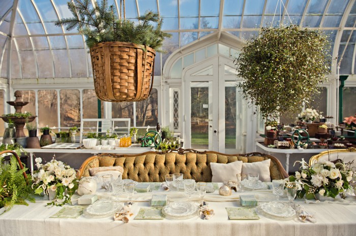 The Couture Cakery - Greenhouse Sweet table. Photo by Swoon Over it.
