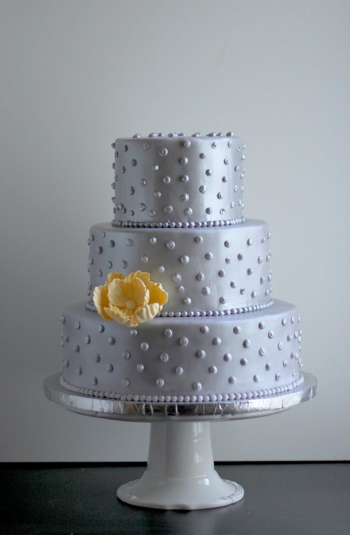 Pin by Heather Ibarra on Wedding ideas | 25th wedding anniversary cakes, 25  anniversary cake, Silver wedding anniversary cake