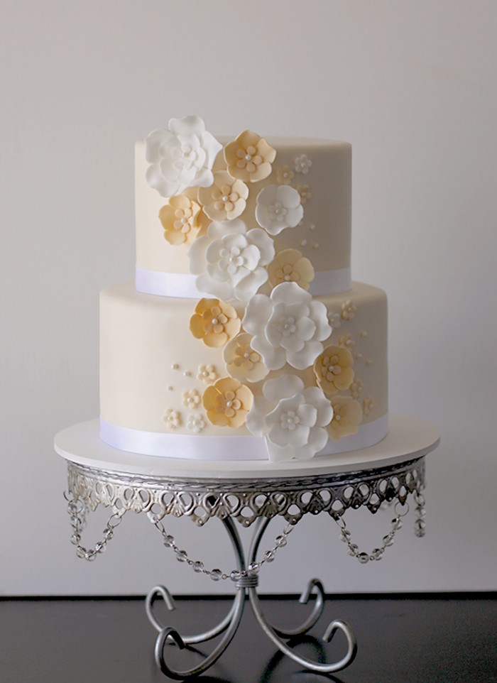 The Couture Cakery - White and Ivory Cake
