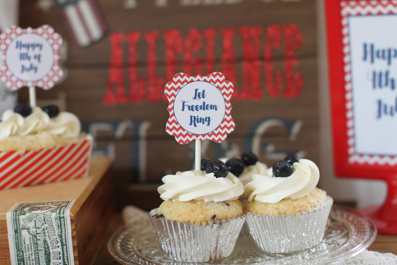 Couture-Cakery-4th-of-July-cupcake